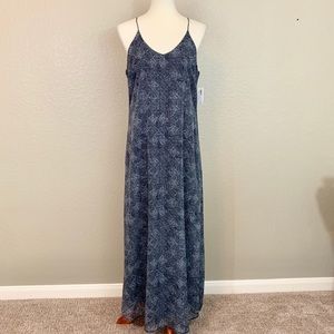 NWT Black and white old navy MAXI size medium